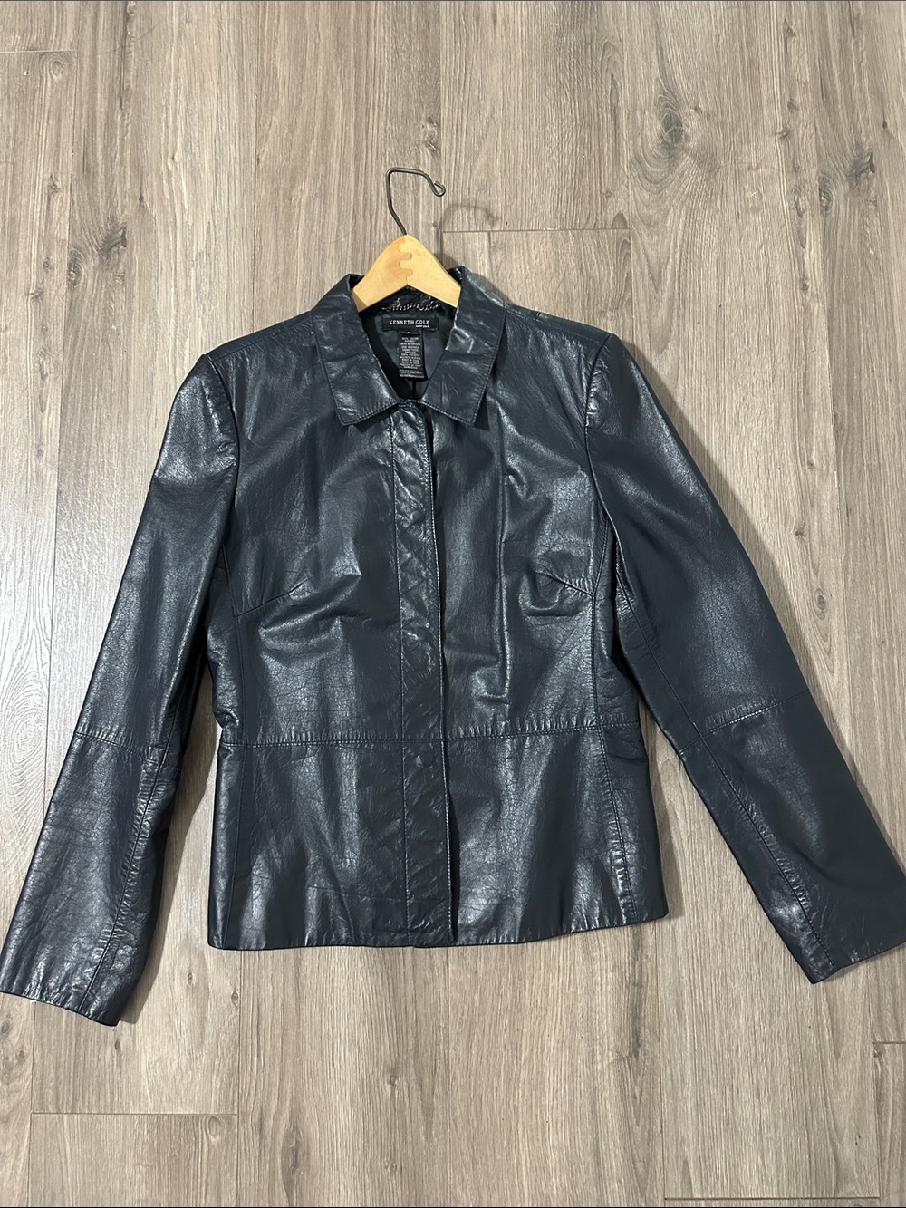 Kenneth Cole Women's Black Leather Jacket Snap Close Soft Medium